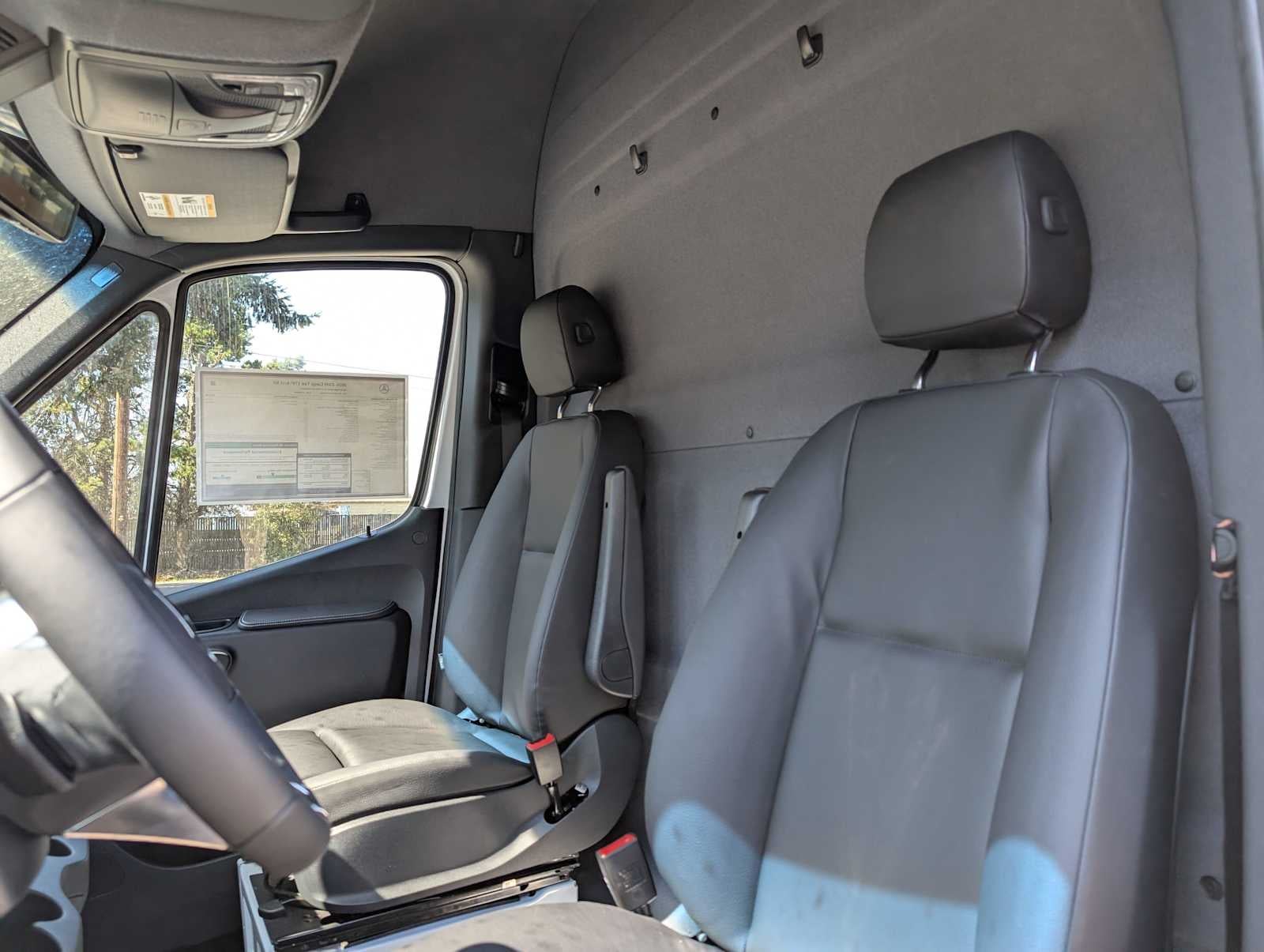 2026 Mercedes-Benz Sprinter 2500 High Roof I4 Diesel 170 RWD