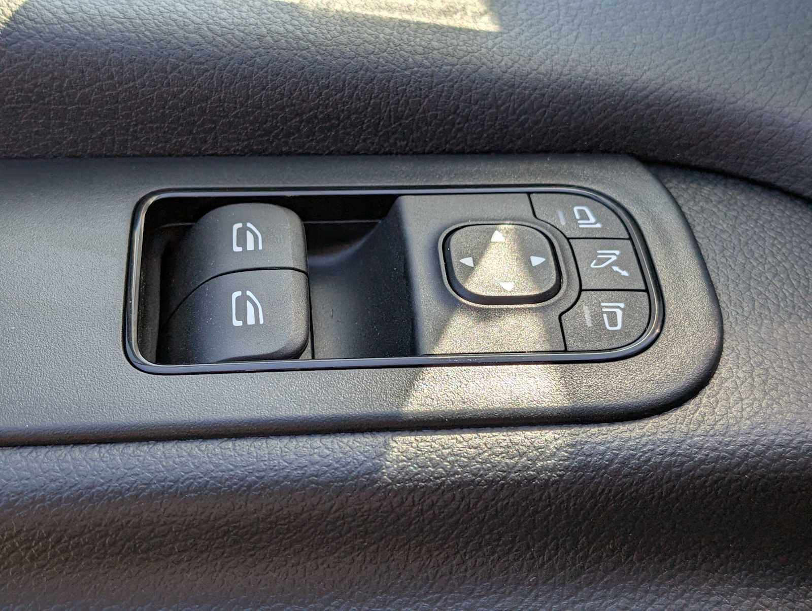 2026 Mercedes-Benz Sprinter 2500 High Roof I4 Diesel 170 RWD