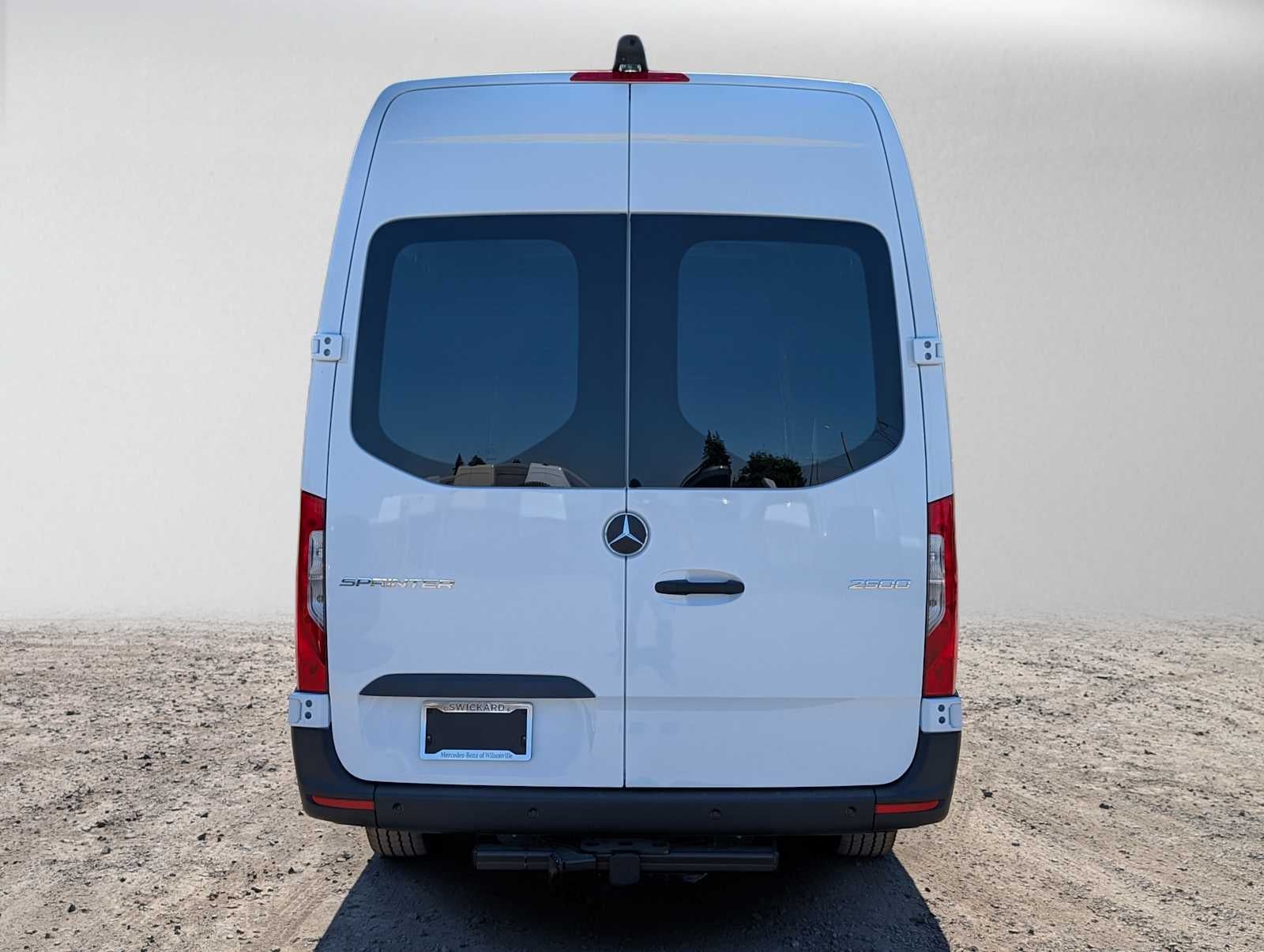 2026 Mercedes-Benz Sprinter 2500 High Roof I4 Diesel 170 RWD