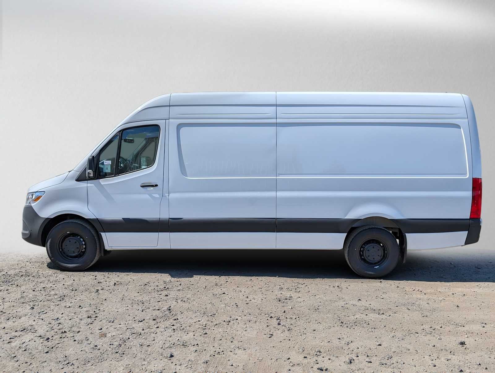 2026 Mercedes-Benz Sprinter 2500 High Roof I4 Diesel 170 RWD
