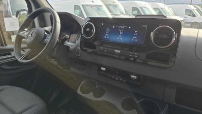 2026 Mercedes-Benz Sprinter 2500 High Roof I4 Diesel 170 RWD