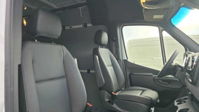 2026 Mercedes-Benz Sprinter 2500 High Roof I4 Diesel 170 RWD