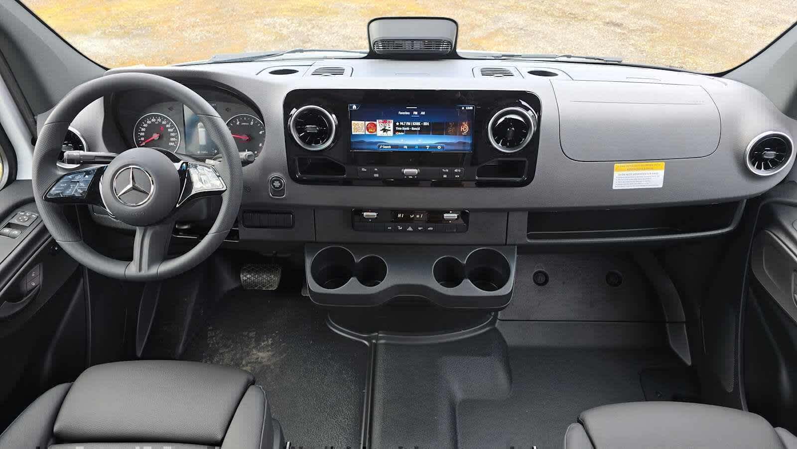 2026 Mercedes-Benz Sprinter 2500 High Roof I4 Diesel 170 RWD