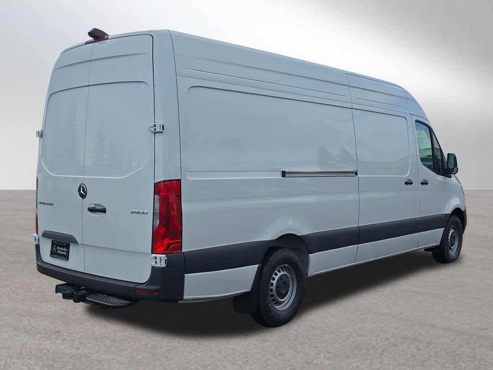 2026 Mercedes-Benz Sprinter 2500 High Roof I4 Diesel 170 RWD