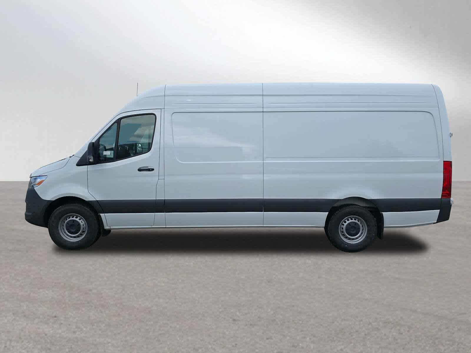 2026 Mercedes-Benz Sprinter 2500 High Roof I4 Diesel 170 RWD