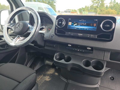 2026 Mercedes-Benz Sprinter 2500 High Roof I4 Diesel 170 RWD