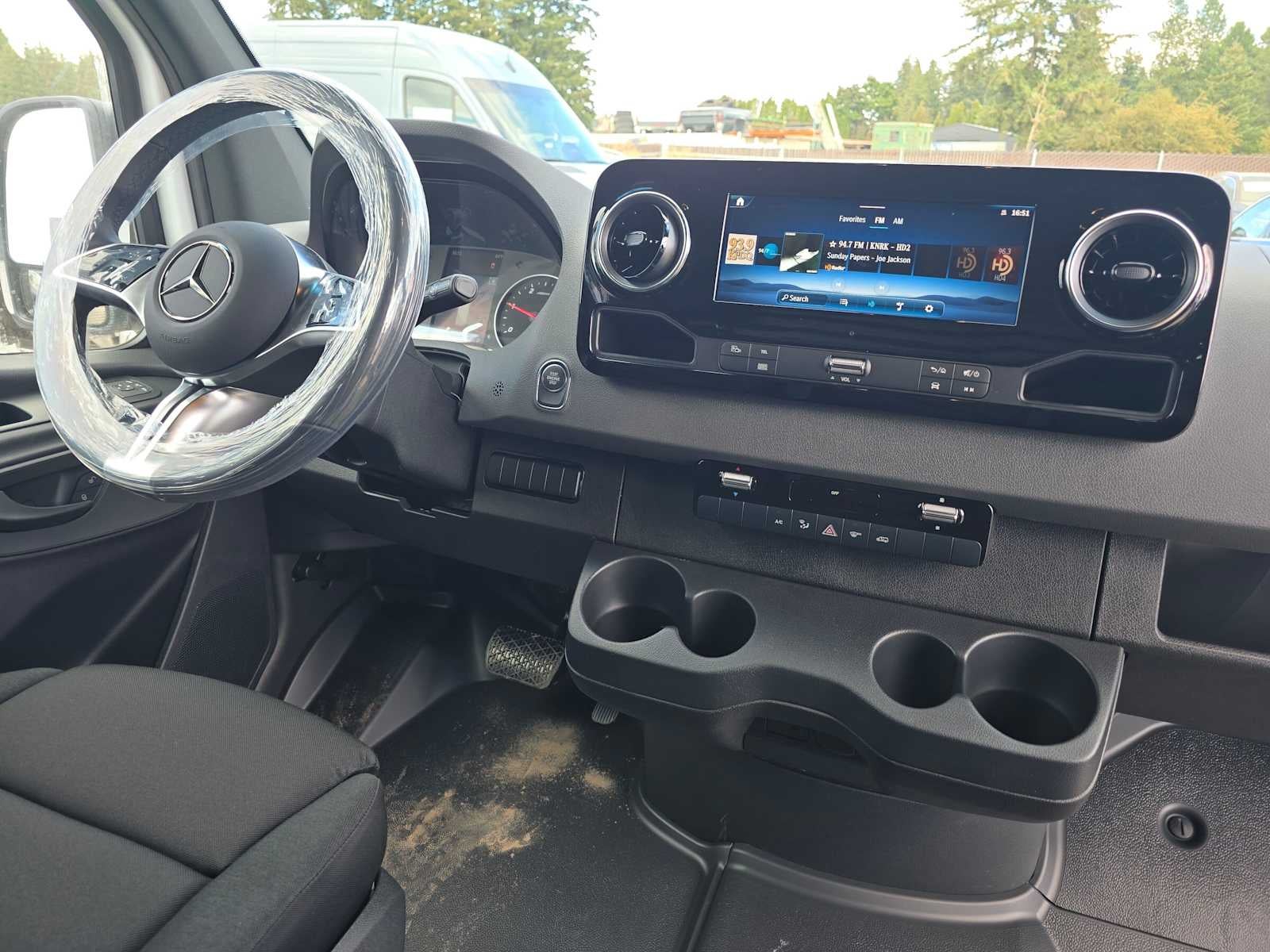 2026 Mercedes-Benz Sprinter 2500 High Roof I4 Diesel 170 RWD