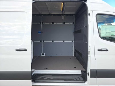 2026 Mercedes-Benz Sprinter 2500 High Roof I4 Diesel 170 RWD