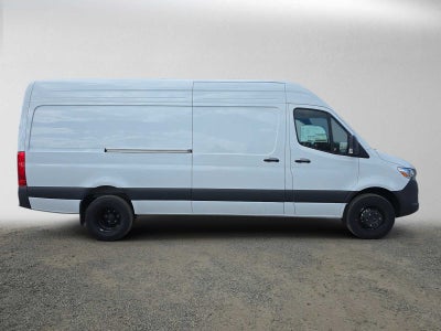 2026 Mercedes-Benz Sprinter 2500 High Roof I4 Diesel 170 RWD