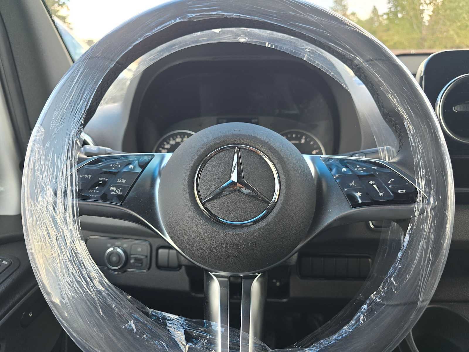 2026 Mercedes-Benz Sprinter 2500 High Roof I4 Diesel 170 RWD