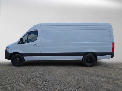 2026 Mercedes-Benz Sprinter 2500 High Roof I4 Diesel 170 RWD