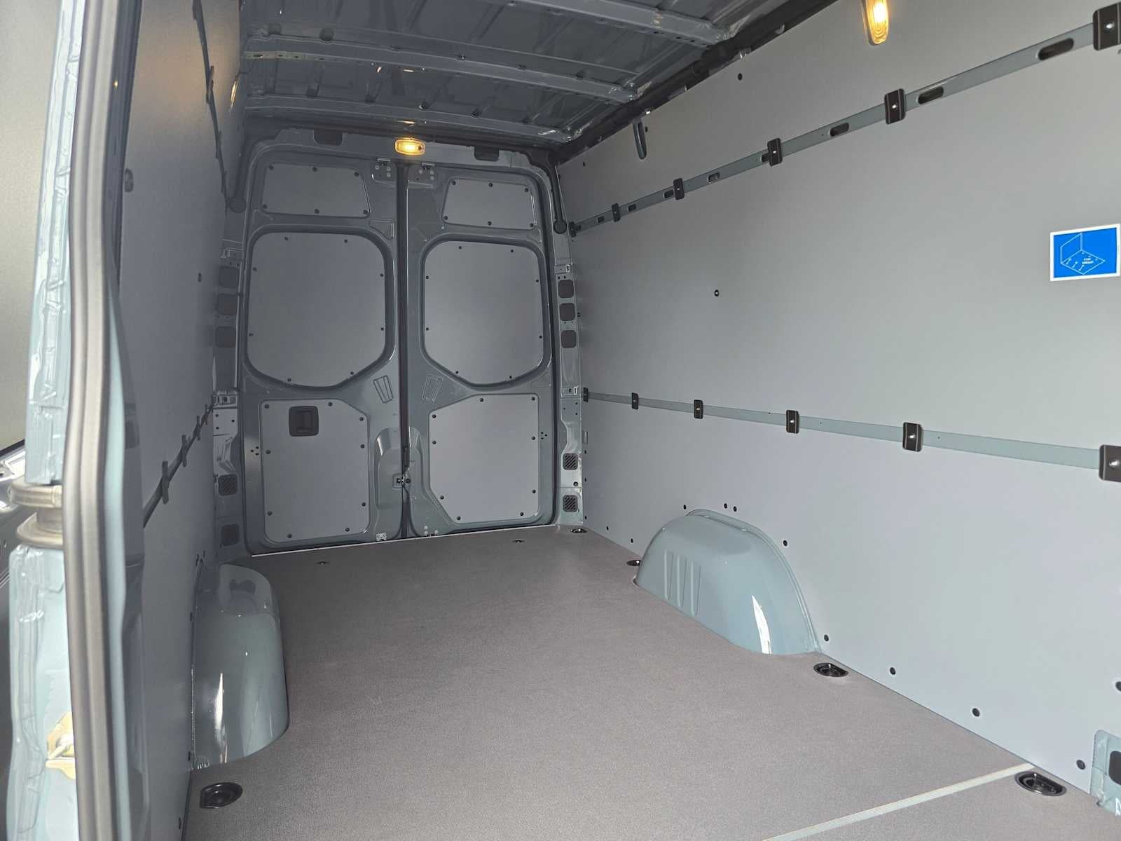 2026 Mercedes-Benz Sprinter 2500 High Roof I4 Diesel 170 RWD