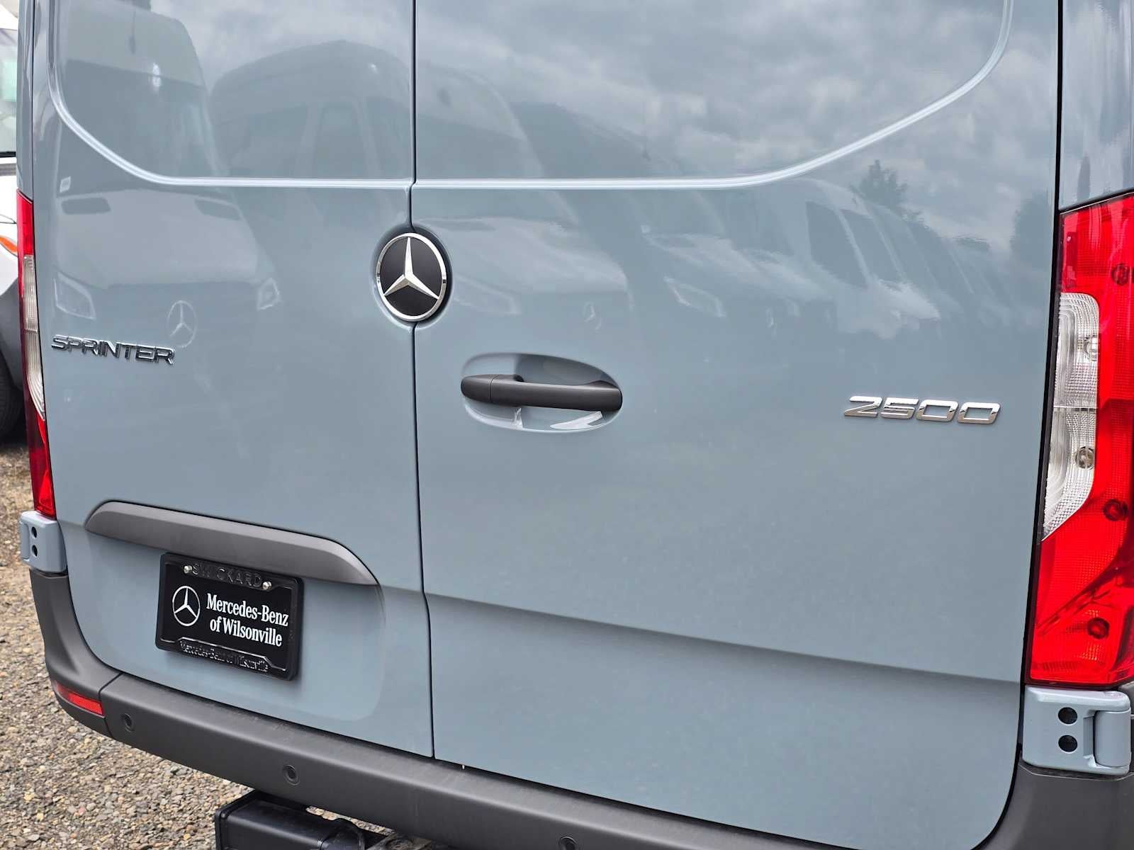 2026 Mercedes-Benz Sprinter 2500 High Roof I4 Diesel 170 RWD