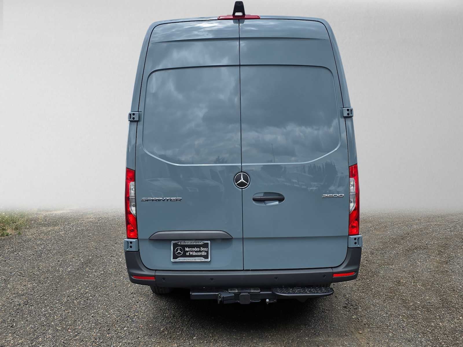 2026 Mercedes-Benz Sprinter 2500 High Roof I4 Diesel 170 RWD
