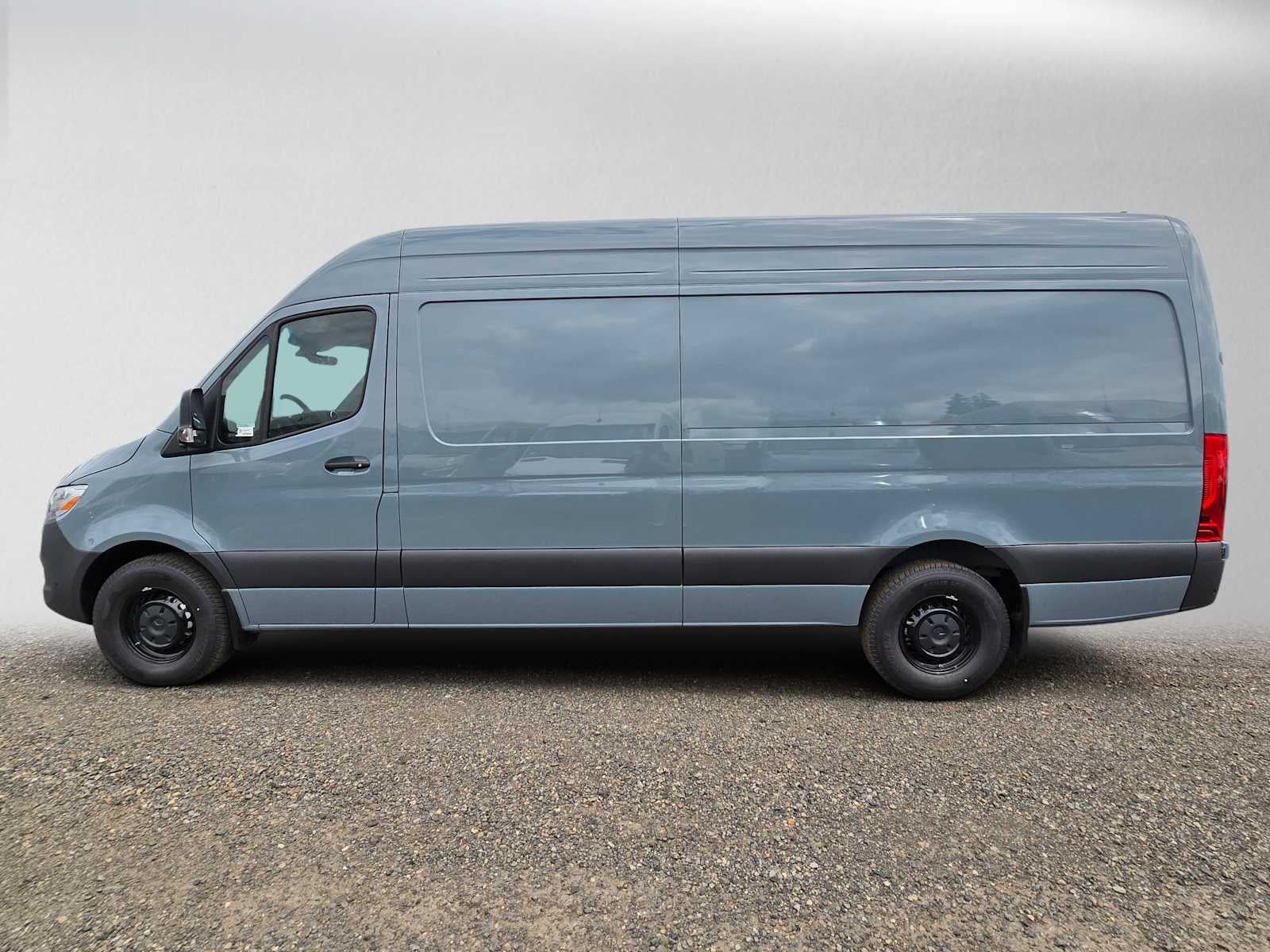 2026 Mercedes-Benz Sprinter 2500 High Roof I4 Diesel 170 RWD