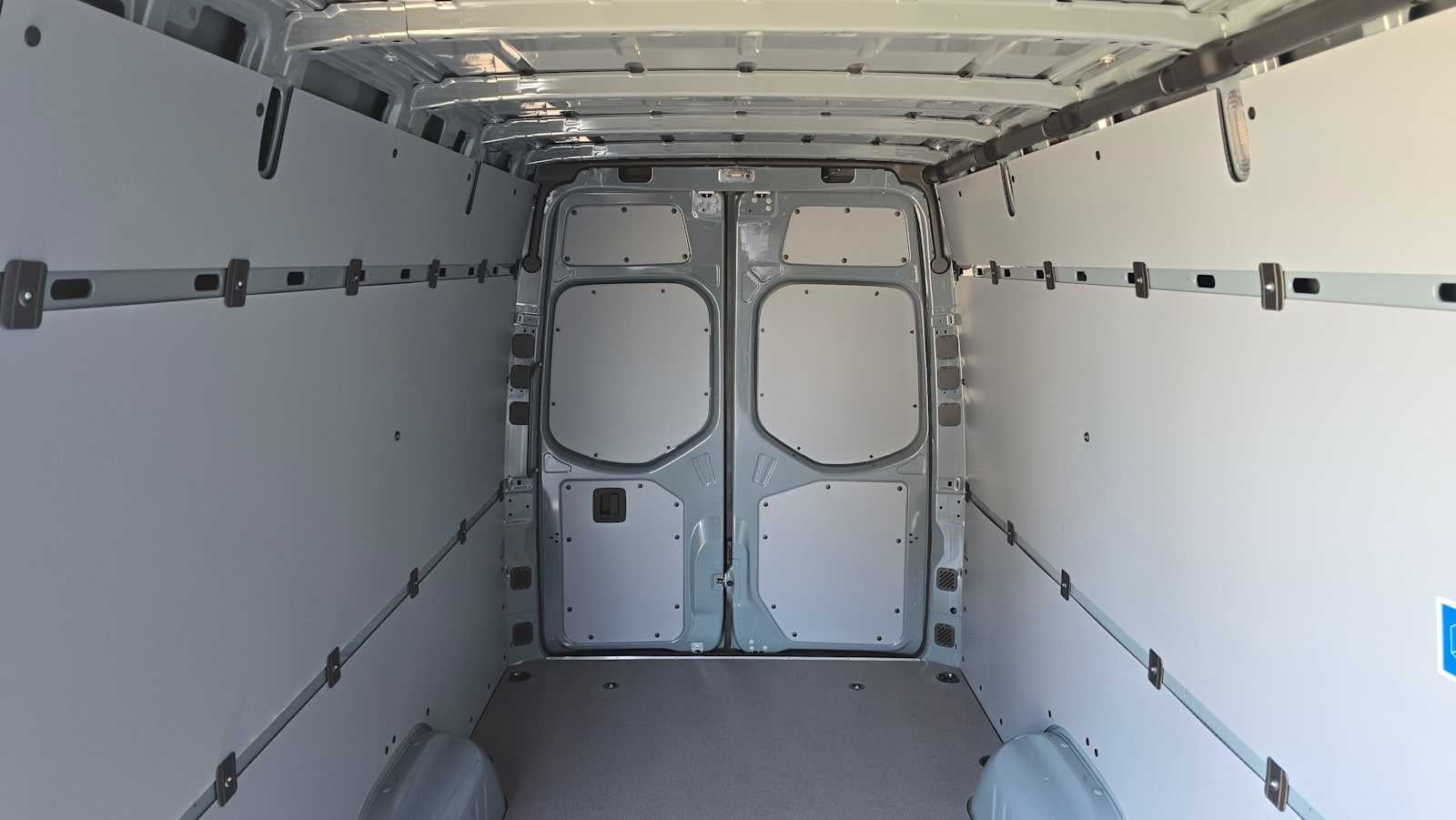 2026 Mercedes-Benz Sprinter 2500 High Roof I4 Diesel 170 RWD