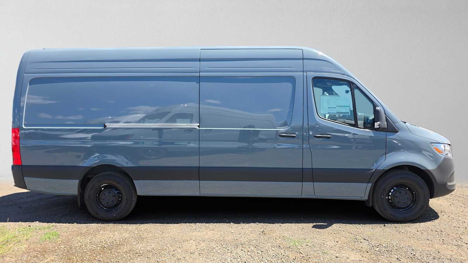 2026 Mercedes-Benz Sprinter 2500 High Roof I4 Diesel 170 RWD