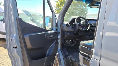 2026 Mercedes-Benz Sprinter 2500 High Roof I4 Diesel 170 RWD