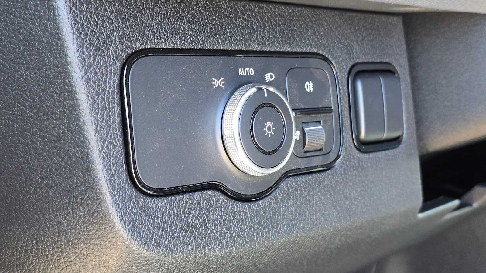 2026 Mercedes-Benz Sprinter 2500 High Roof I4 Diesel 170 RWD