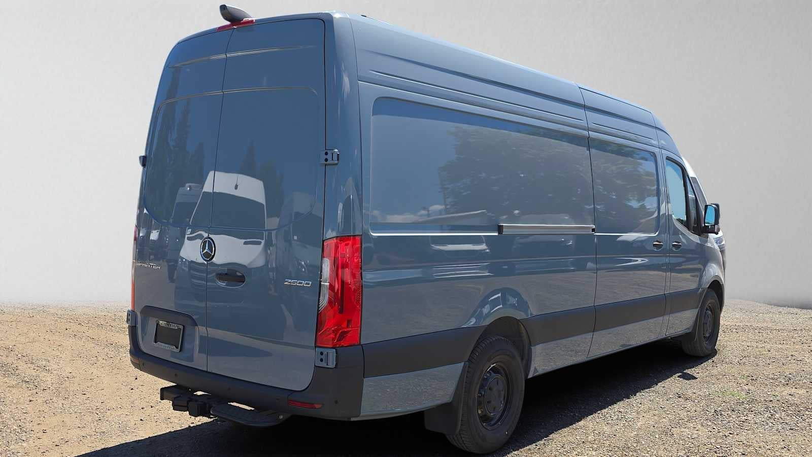 2026 Mercedes-Benz Sprinter 2500 High Roof I4 Diesel 170 RWD