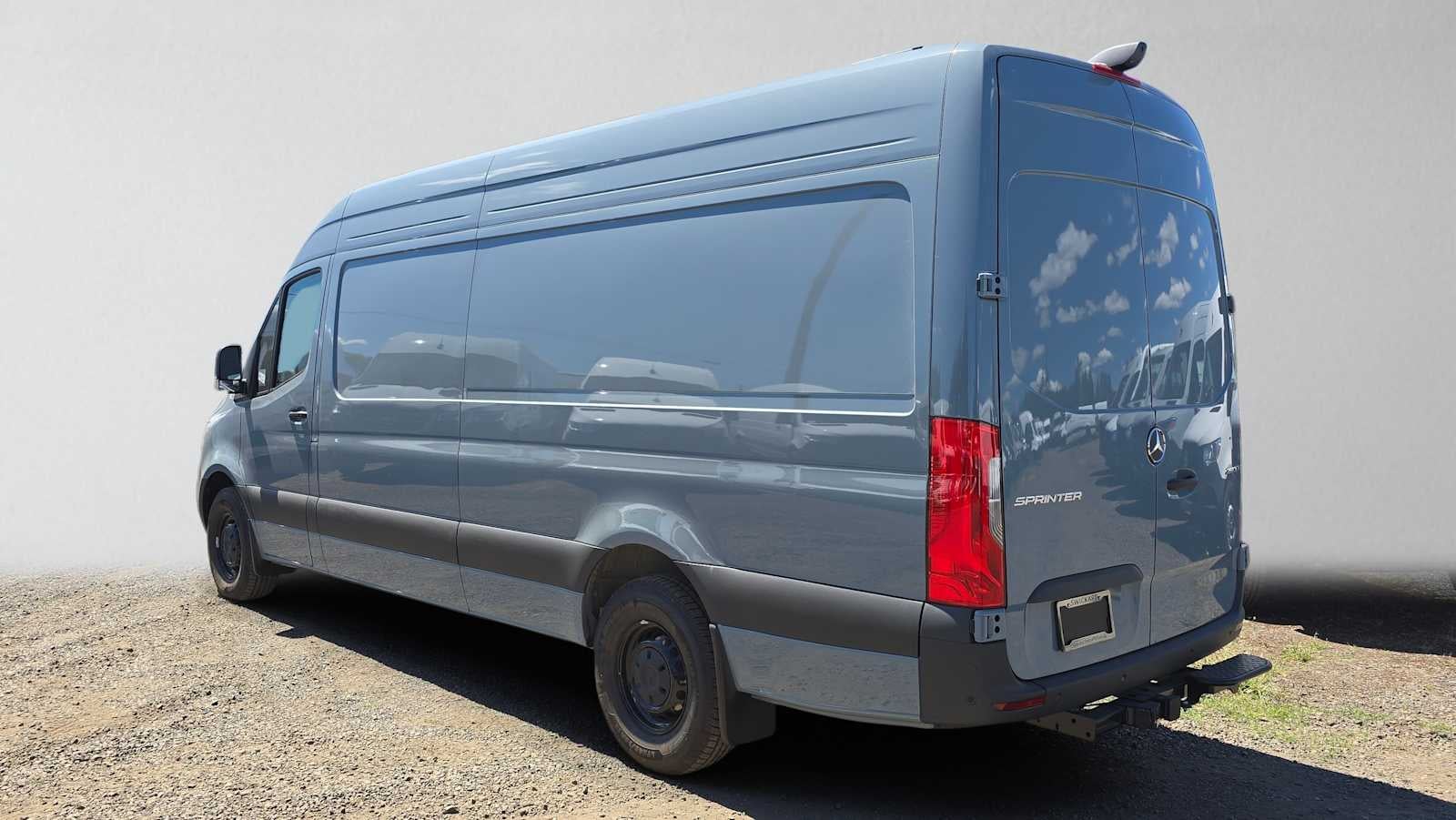 2026 Mercedes-Benz Sprinter 2500 High Roof I4 Diesel 170 RWD
