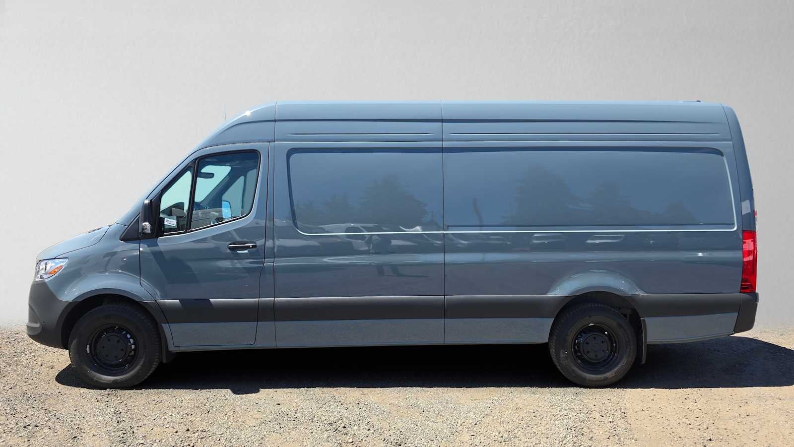 2026 Mercedes-Benz Sprinter 2500 High Roof I4 Diesel 170 RWD
