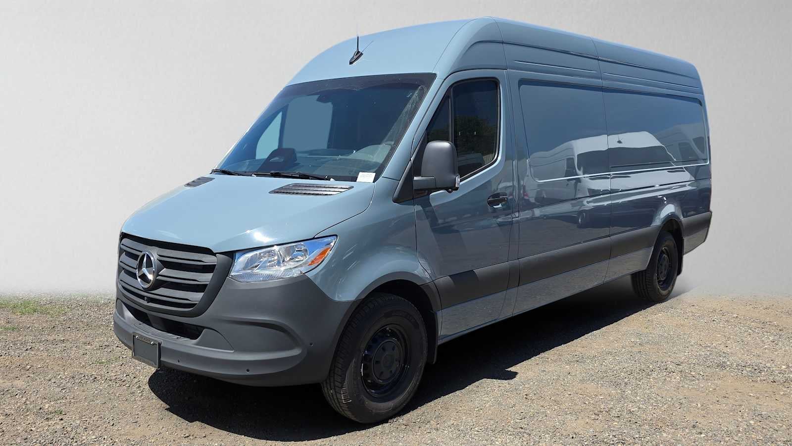 2026 Mercedes-Benz Sprinter 2500 High Roof I4 Diesel 170 RWD