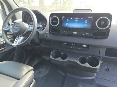 2026 Mercedes-Benz Sprinter Cargo 2500 High Roof I4 Diesel 170 RWD