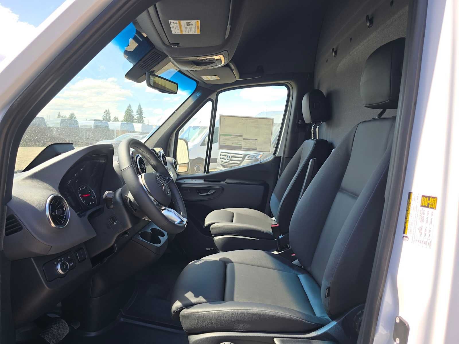 2026 Mercedes-Benz Sprinter Cargo 2500 High Roof I4 Diesel 170 RWD