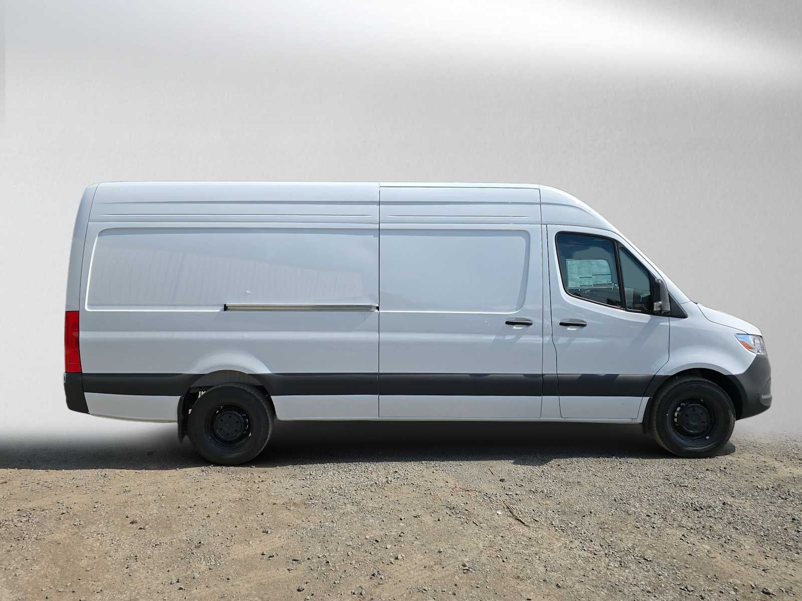 2026 Mercedes-Benz Sprinter Cargo 2500 High Roof I4 Diesel 170 RWD