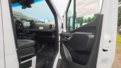 2026 Mercedes-Benz Sprinter 2500 High Roof I4 Diesel 170" RWD