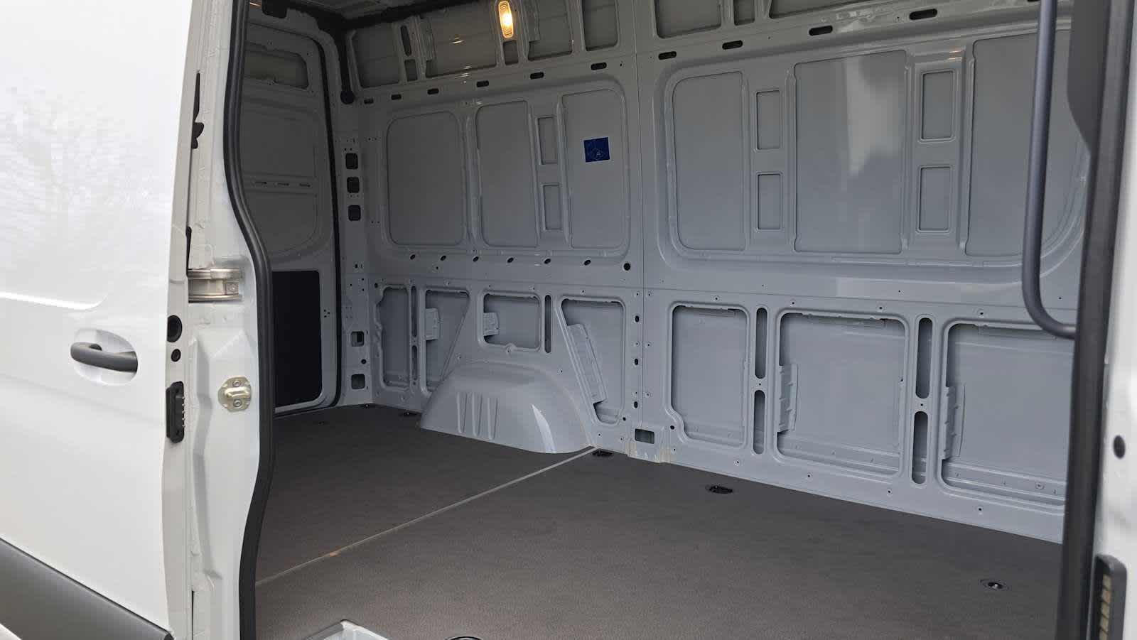 2026 Mercedes-Benz Sprinter 2500 High Roof I4 Diesel 170" RWD