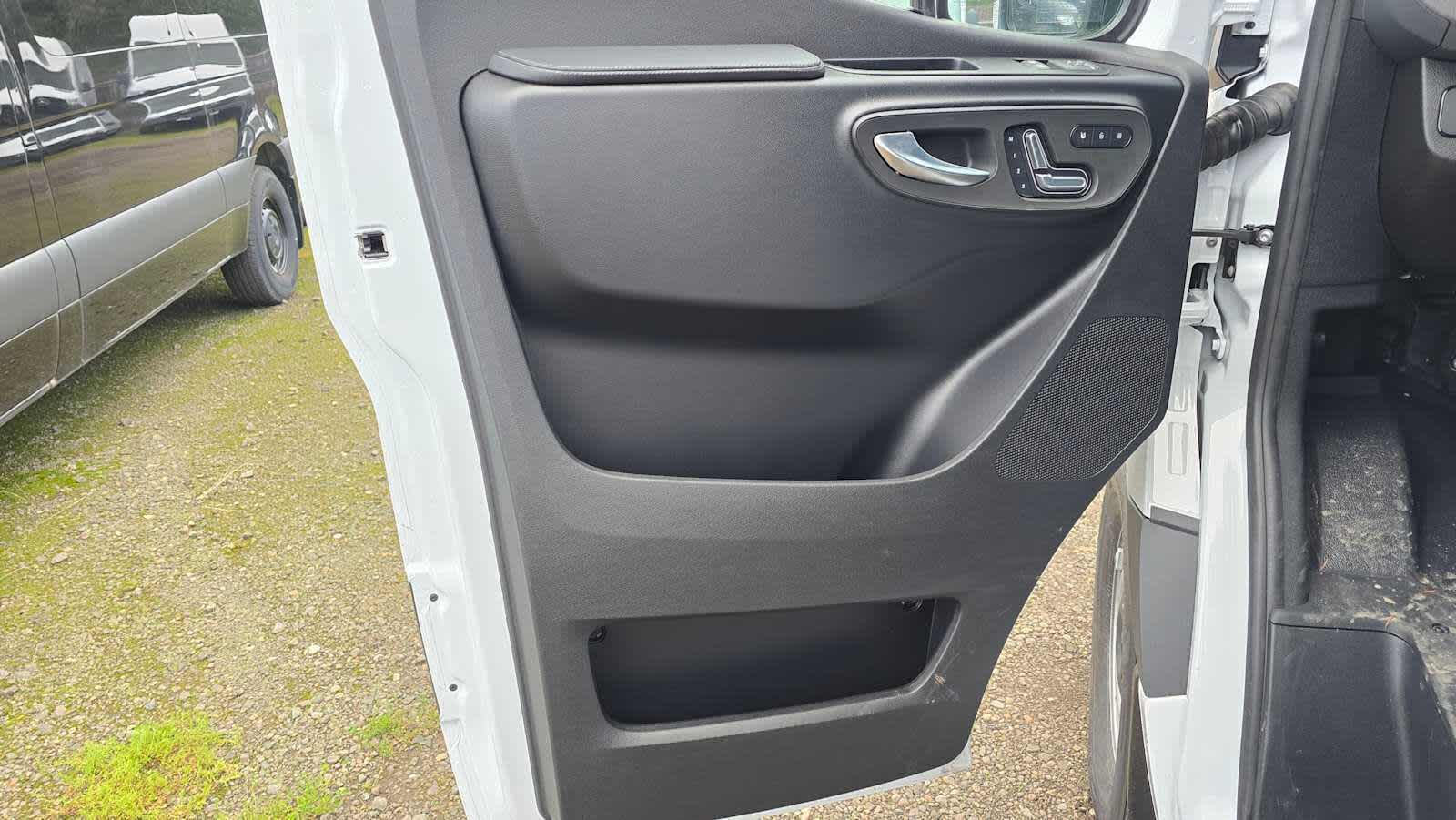 2026 Mercedes-Benz Sprinter 2500 High Roof I4 Diesel 170" RWD