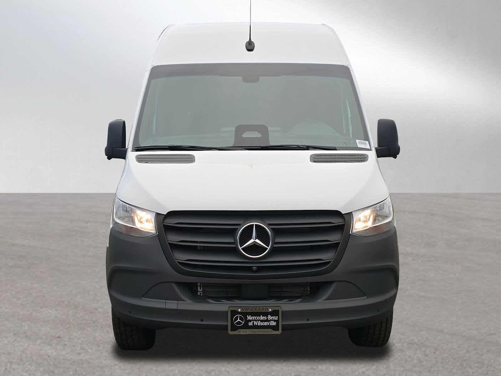2026 Mercedes-Benz Sprinter 2500 High Roof I4 Diesel 170" RWD