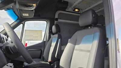 2026 Mercedes-Benz Sprinter 2500 High Roof I4 Diesel 170 RWD