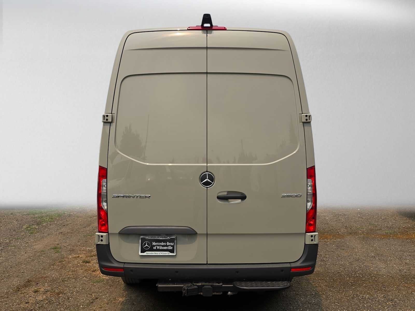 2026 Mercedes-Benz Sprinter Cargo 2500 High Roof I4 Diesel 170 RWD
