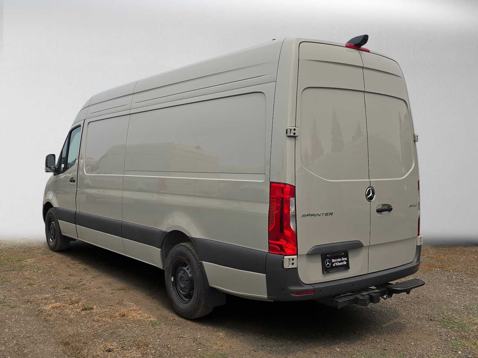 2026 Mercedes-Benz Sprinter Cargo 2500 High Roof I4 Diesel 170 RWD