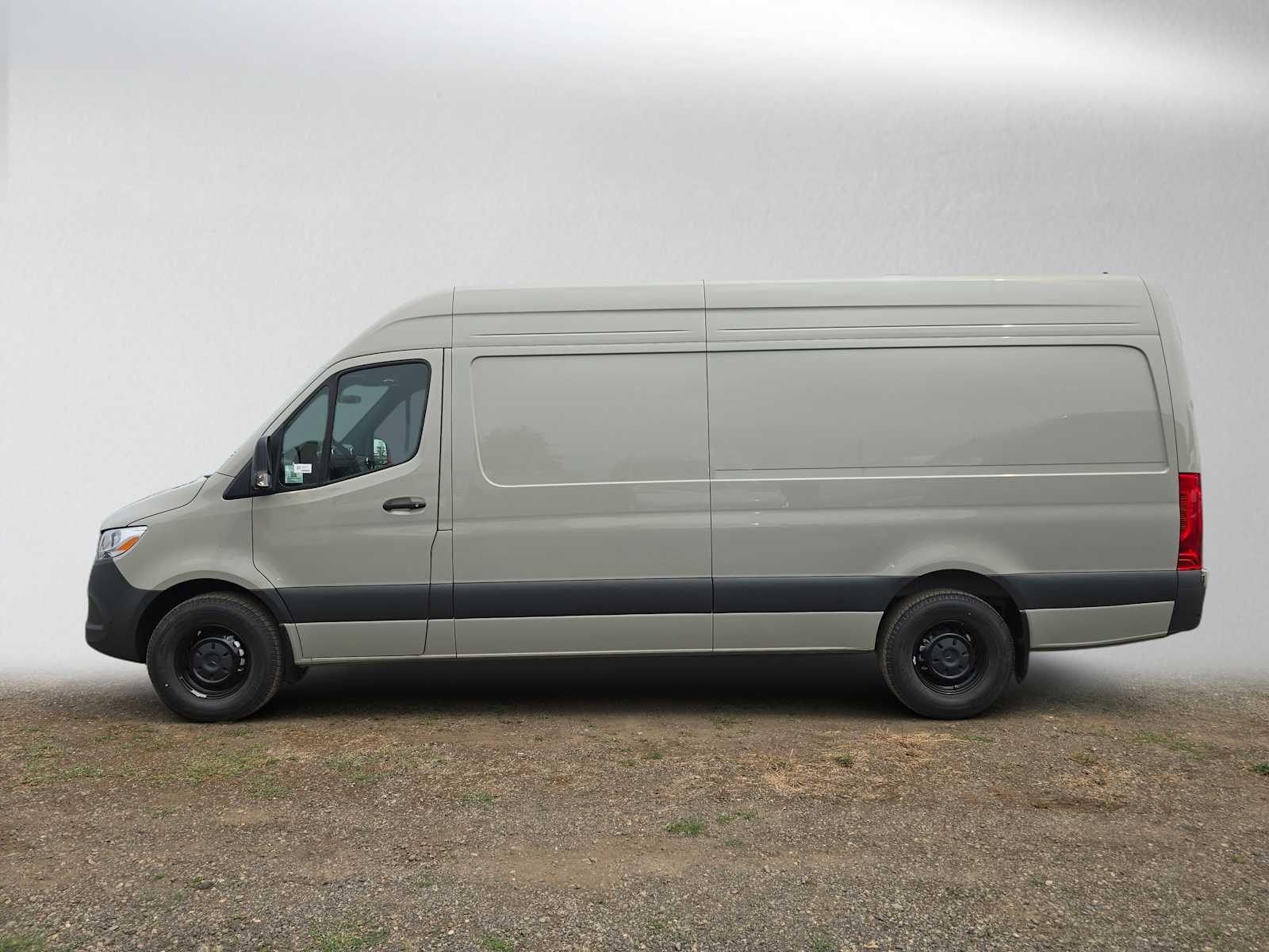 2026 Mercedes-Benz Sprinter Cargo 2500 High Roof I4 Diesel 170 RWD