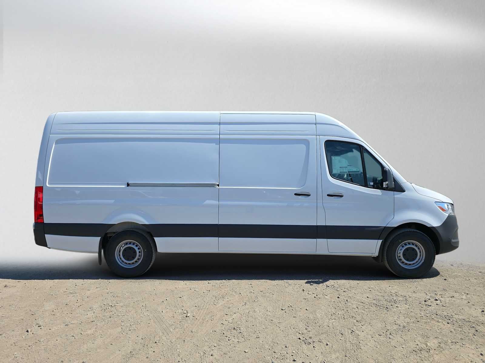 2026 Mercedes-Benz Sprinter Cargo 2500 High Roof I4 Diesel 170 RWD