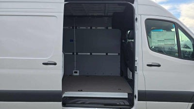 2026 Mercedes-Benz Sprinter 2500 High Roof I4 Diesel 170 RWD