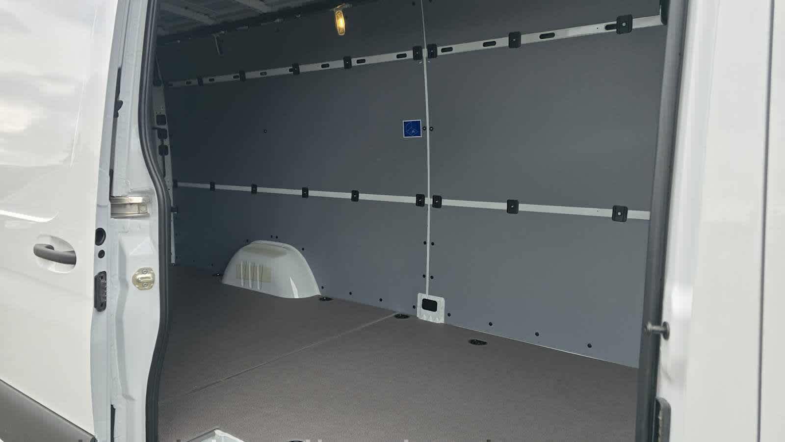 2026 Mercedes-Benz Sprinter 2500 High Roof I4 Diesel 170 RWD