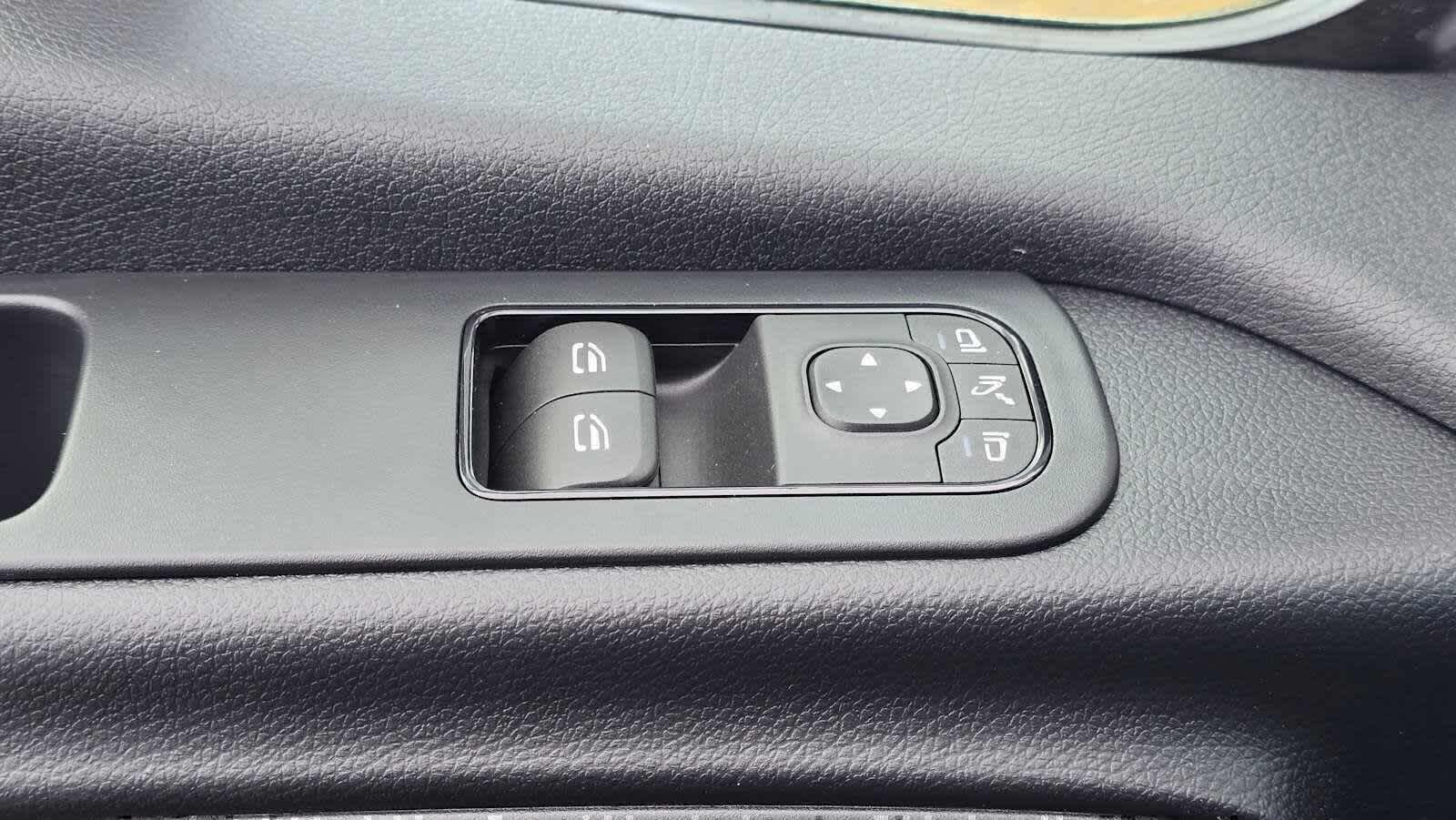 2026 Mercedes-Benz Sprinter 2500 High Roof I4 Diesel 170 RWD