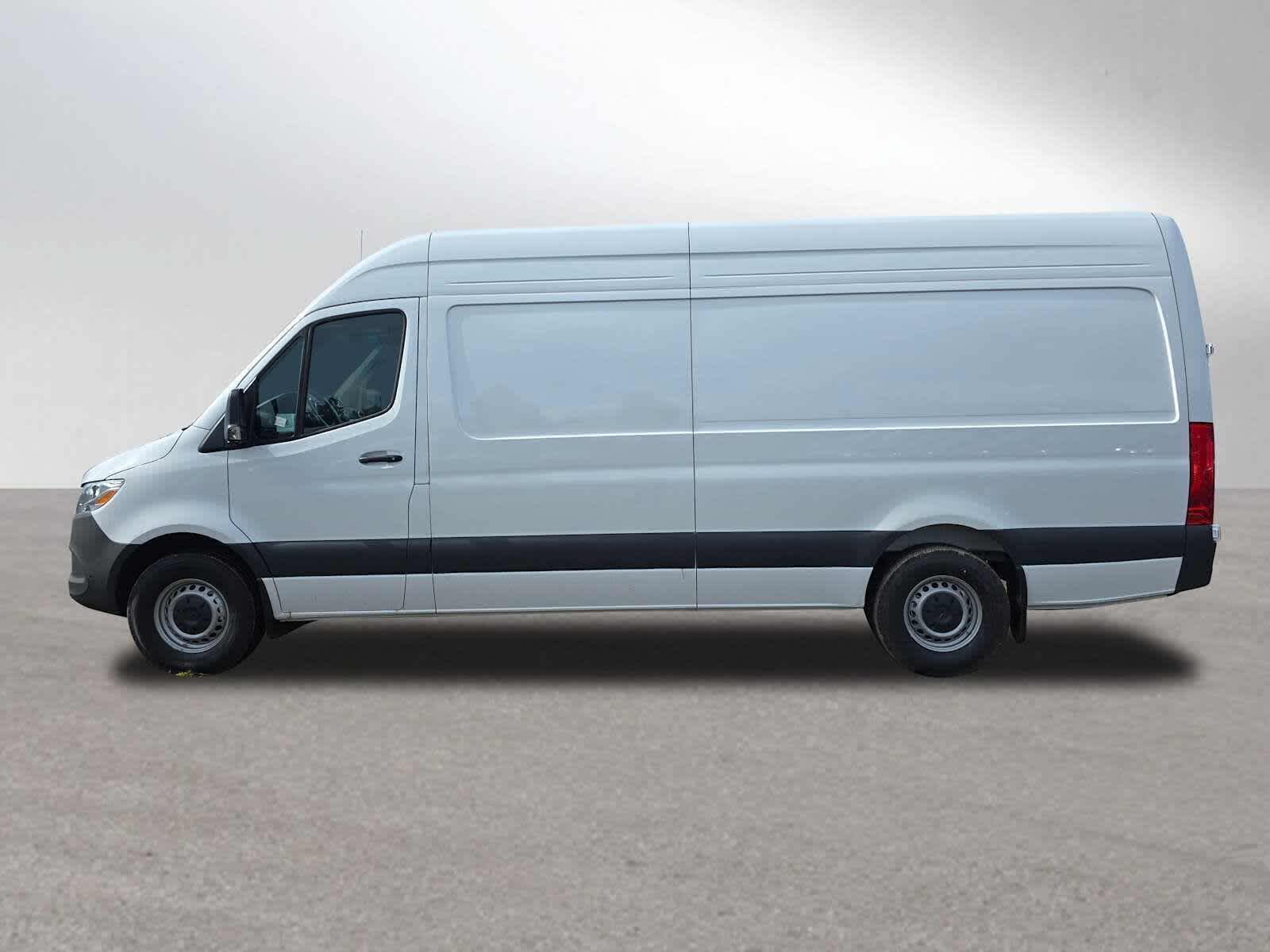 2026 Mercedes-Benz Sprinter 2500 High Roof I4 Diesel 170 RWD