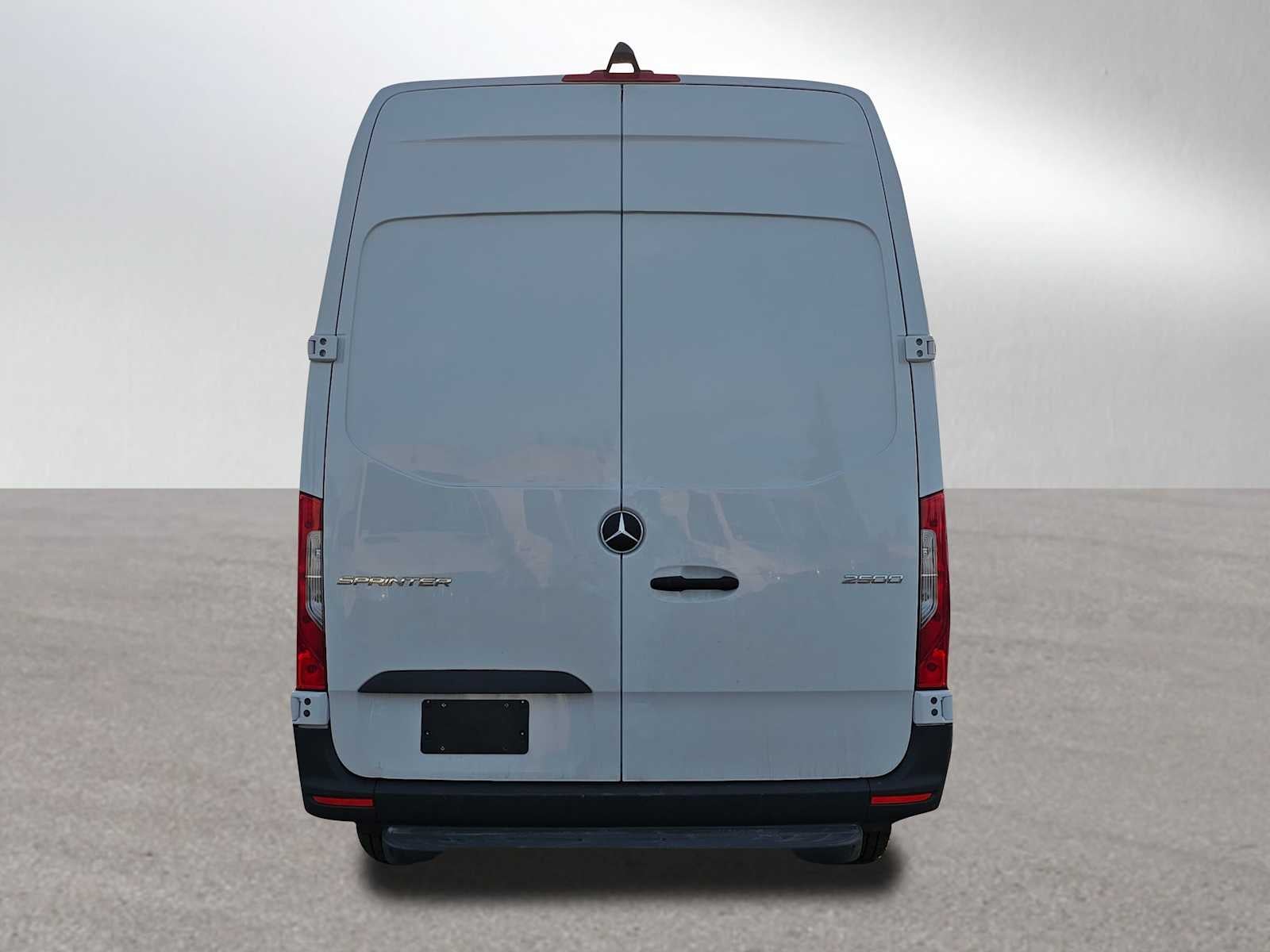 2025 Mercedes-Benz Sprinter Cargo Van 2500 High Roof I4 Diesel 170" RWD