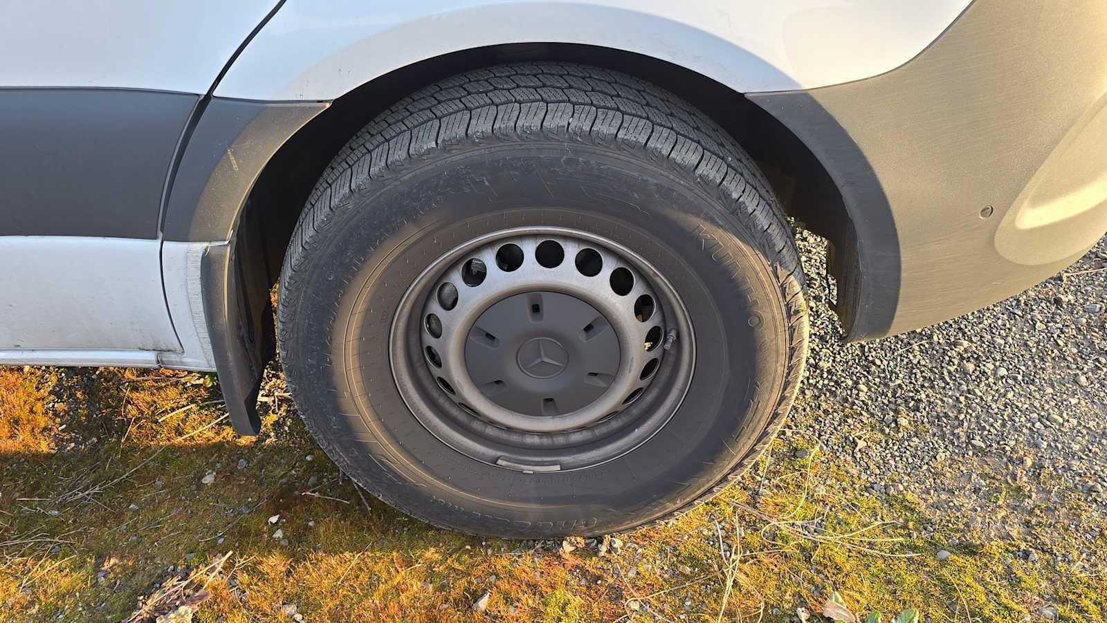 2025 Mercedes-Benz Sprinter Cargo Van 2500 High Roof I4 Diesel 170" RWD