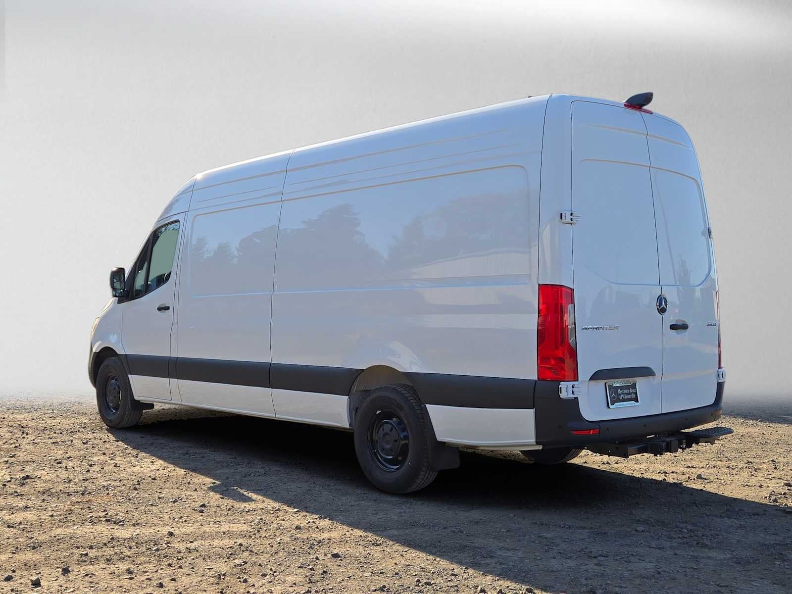 2027 Mercedes-Benz Sprinter Cargo 2500 High Roof I4 Diesel 170 RWD