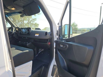 2026 Mercedes-Benz Sprinter 2500 Standard Roof I4 Diesel HO 144 RWD