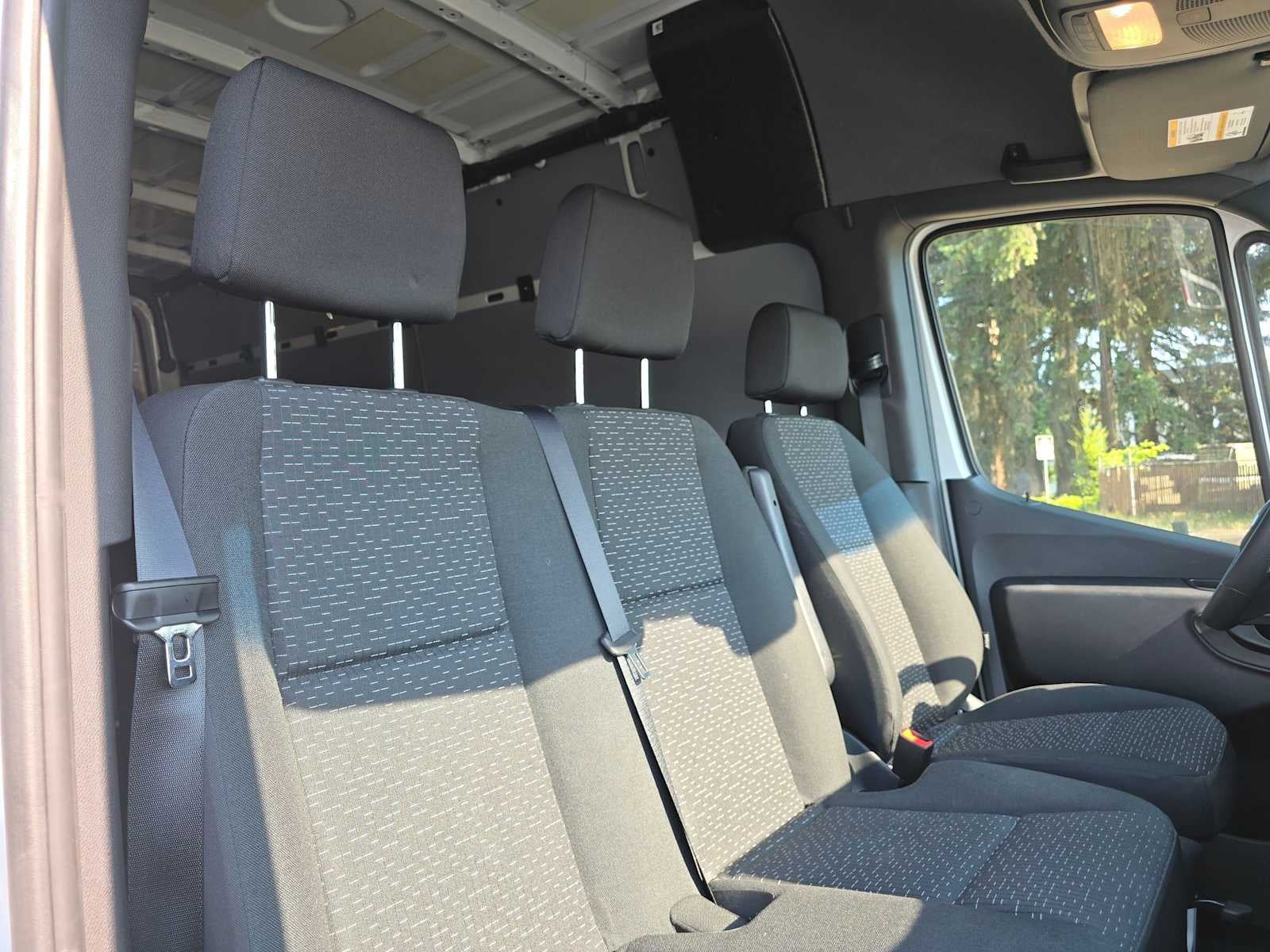 2026 Mercedes-Benz Sprinter 2500 Standard Roof I4 Diesel HO 144 RWD