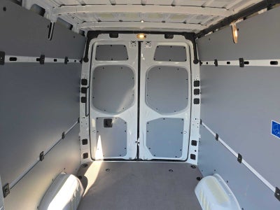 2026 Mercedes-Benz Sprinter 2500 Standard Roof I4 Diesel HO 144 RWD