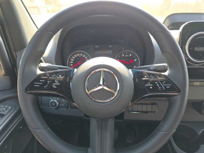 2026 Mercedes-Benz Sprinter 2500 Standard Roof I4 Diesel HO 144 RWD
